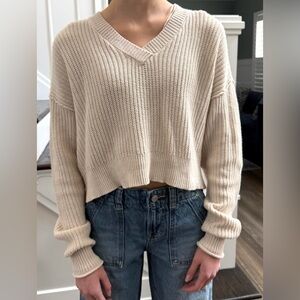Aeropostale Cream V-Neck Sweater - Size XS